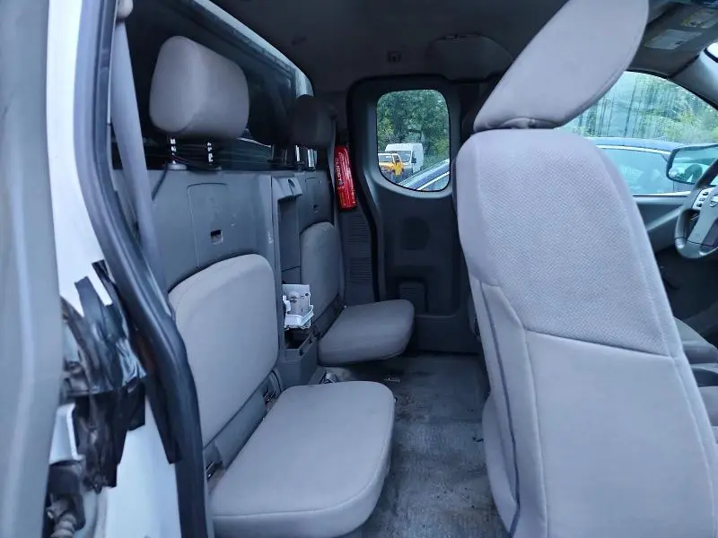 2017 NISSAN FRONTIER S  