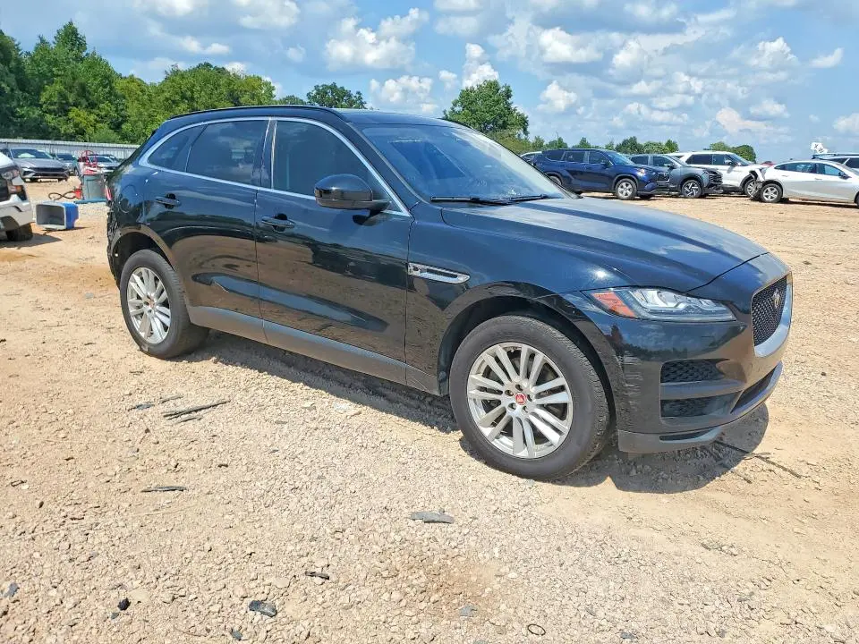 2018 JAGUAR F-PACE PRESTIGE  