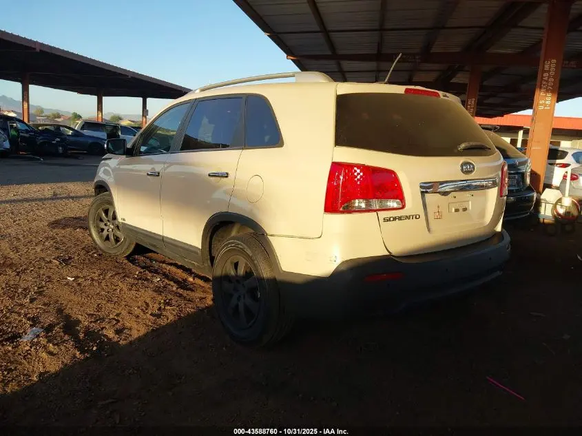 2011 KIA SORENTO LX