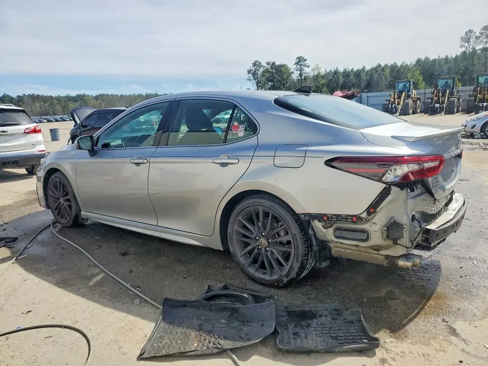 2021 TOYOTA CAMRY XSE  