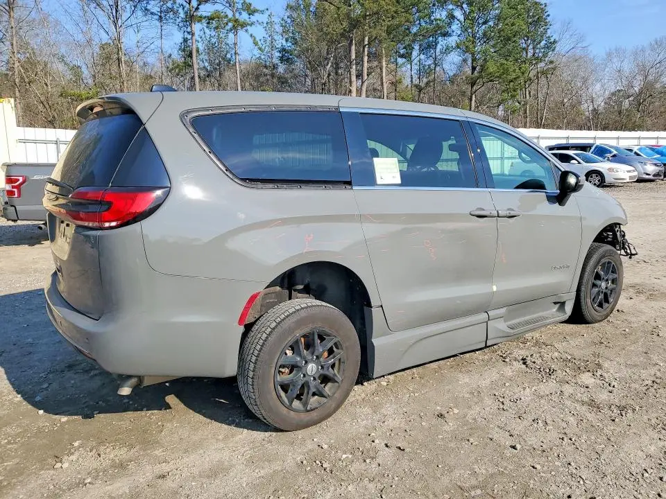 2023 CHRYSLER PACIFICA TOURING L  