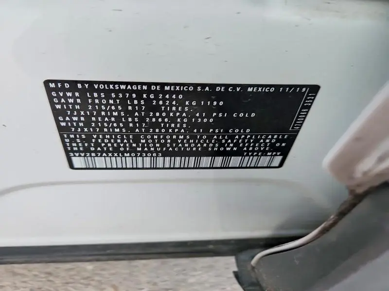 2020 VOLKSWAGEN TIGUAN SE  