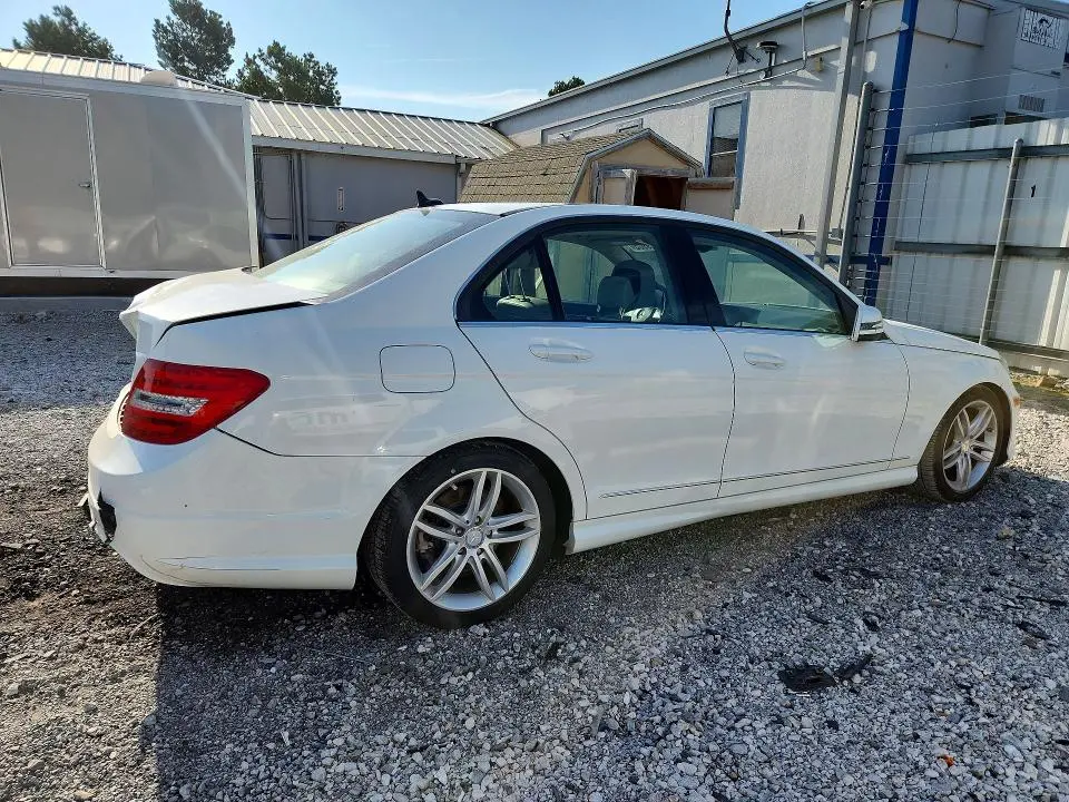 2013 MERCEDES-BENZ C250   