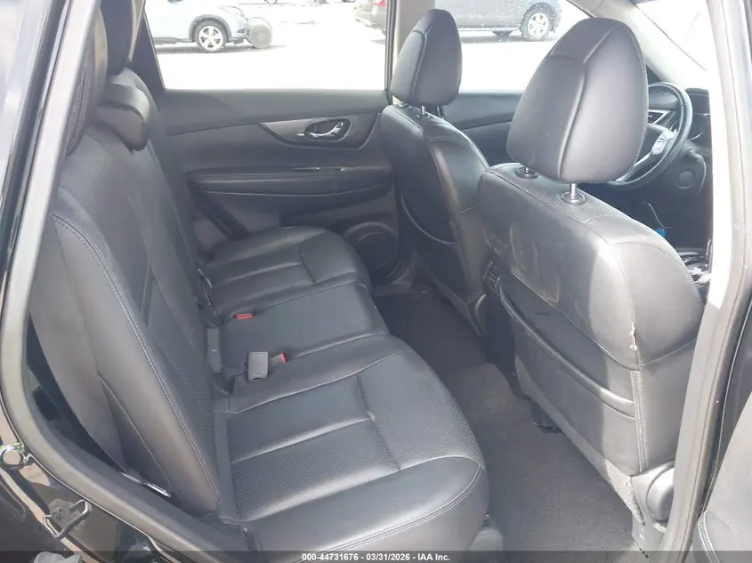 2015 NISSAN ROGUE SL
