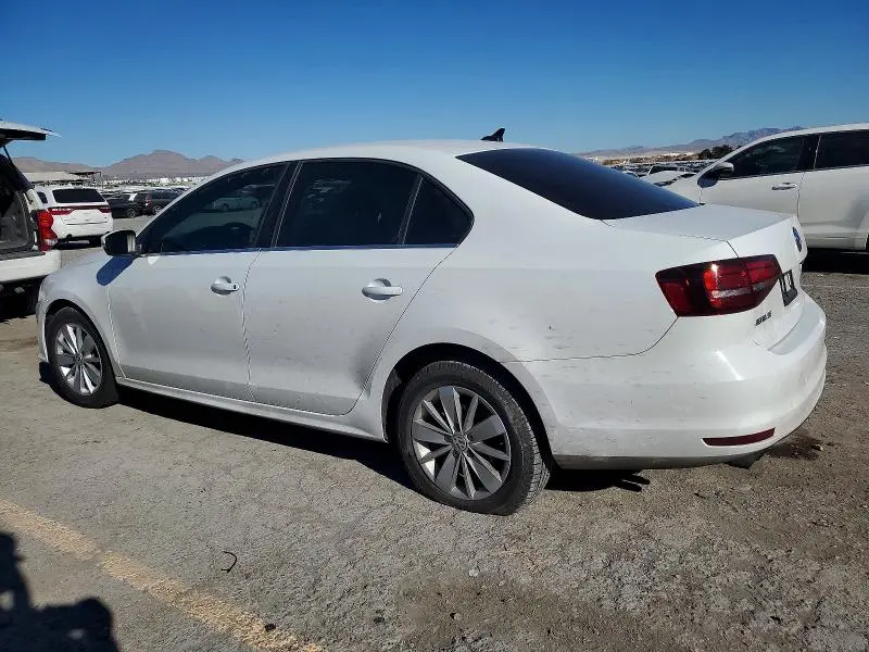 2016 VOLKSWAGEN JETTA SE  