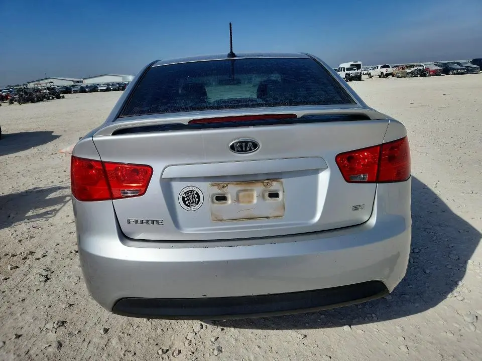 2010 KIA FORTE EX  