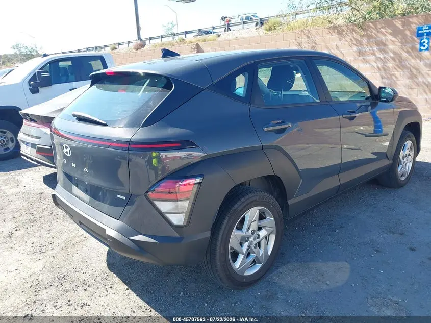 2024 HYUNDAI KONA SE