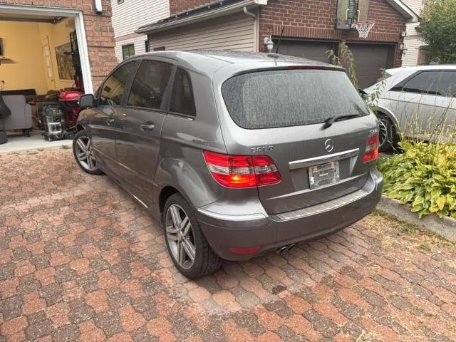 2011 MERCEDES-BENZ B200 T  
