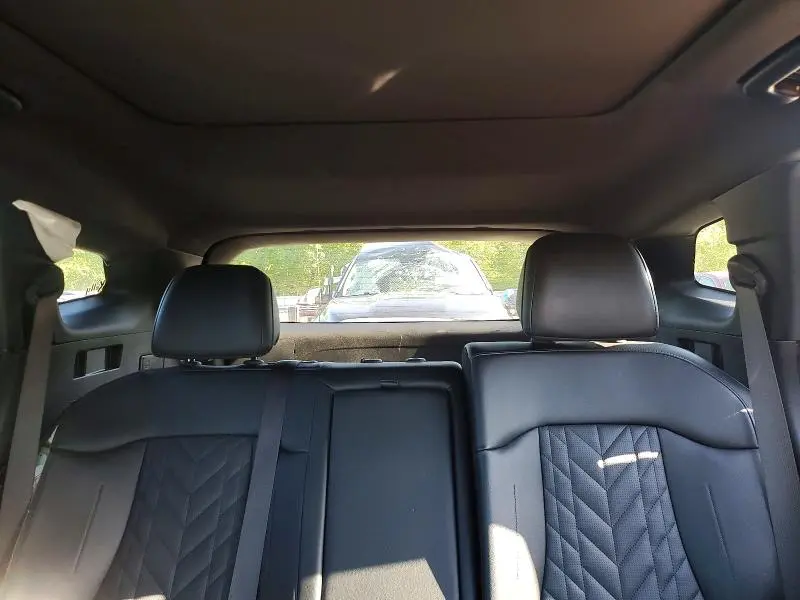 2024 KIA SPORTAGE X LINE  
