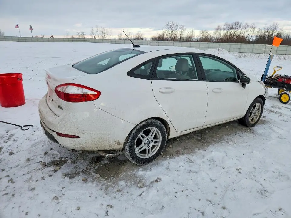2019 FORD FIESTA SE  