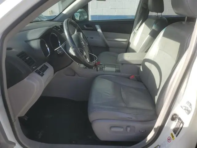 2011 TOYOTA HIGHLANDER BASE  