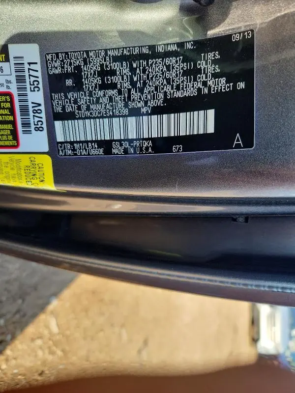 2014 TOYOTA SIENNA XLE 8-PASSENGER  