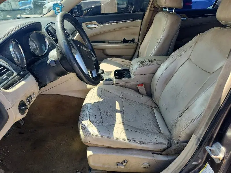 2013 CHRYSLER 300   