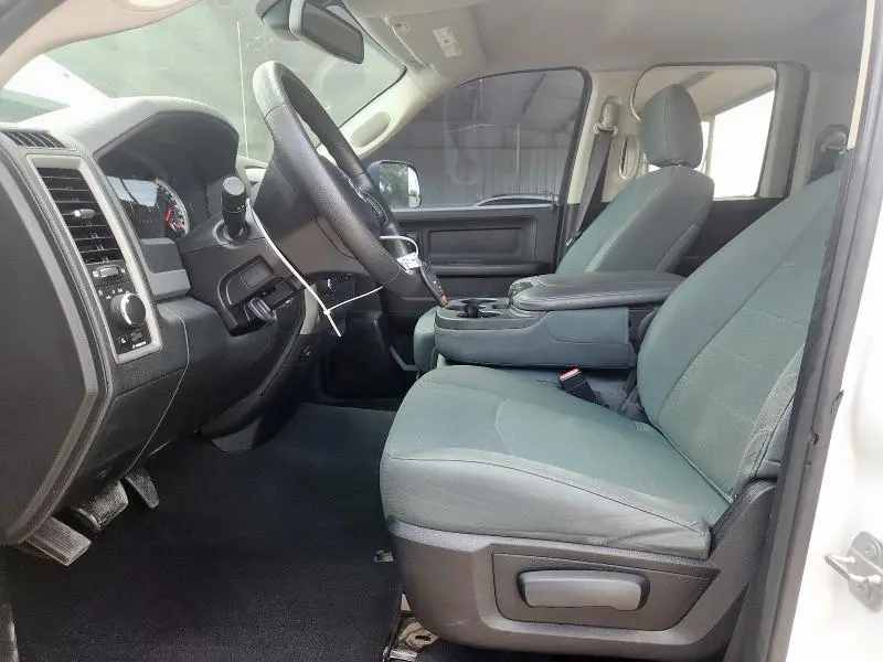 2016 RAM 1500 ST