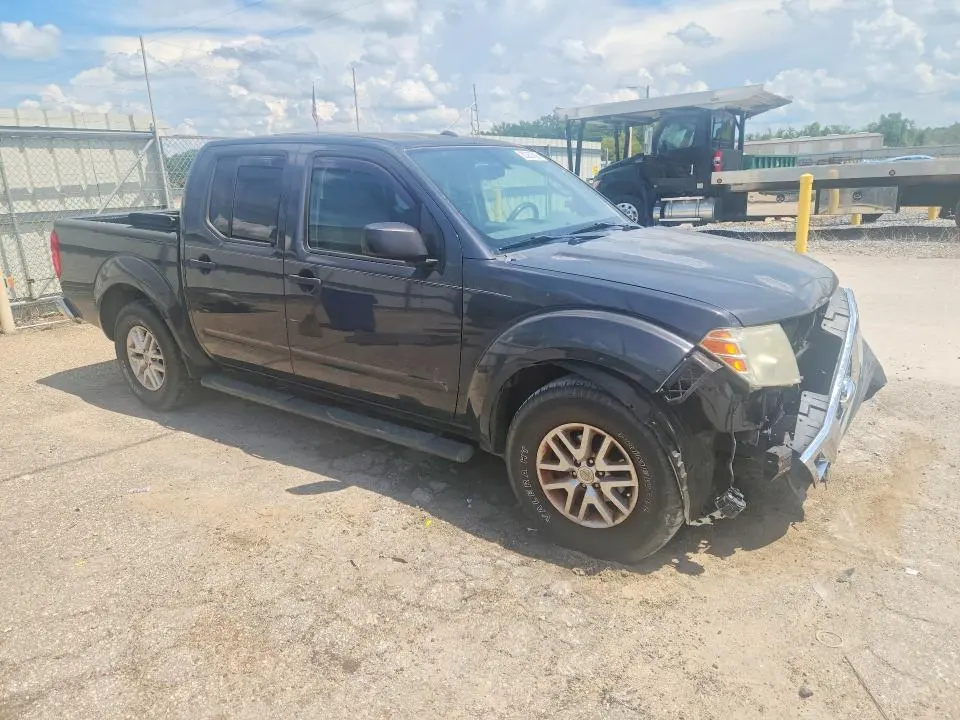 2014 NISSAN FRONTIER S  