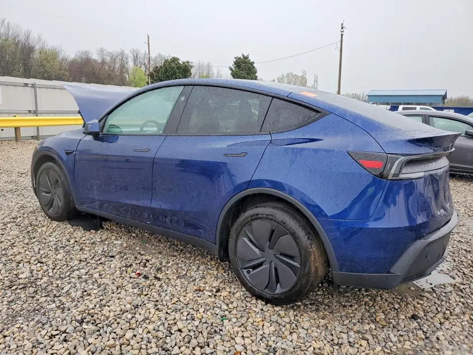 2026 TESLA MODEL Y   