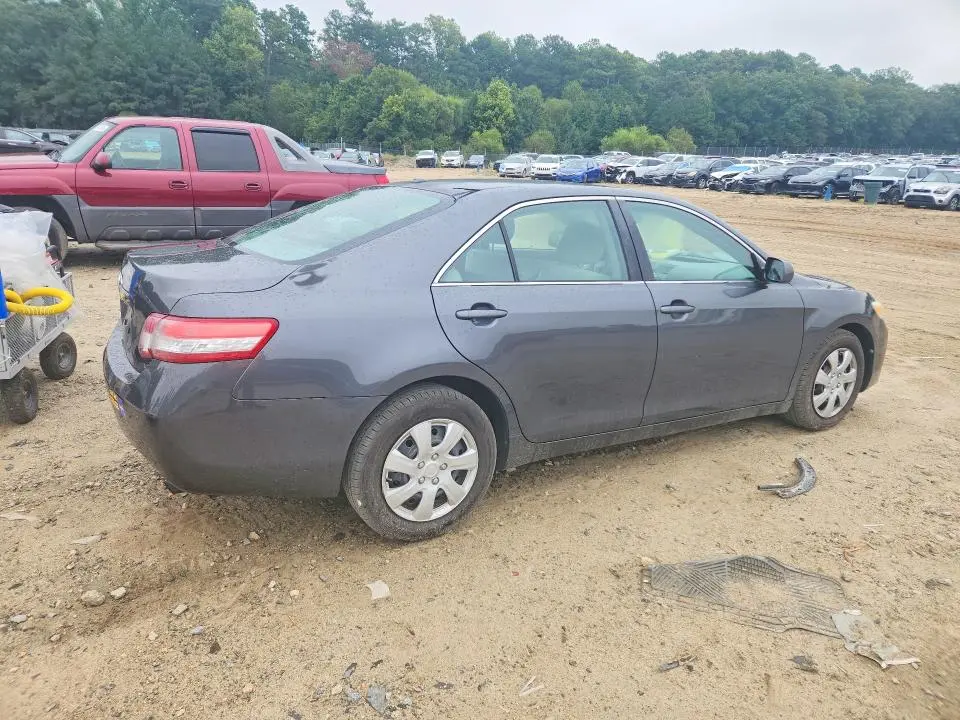2011 TOYOTA CAMRY LE  