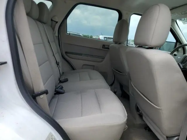 2011 FORD ESCAPE XLT  