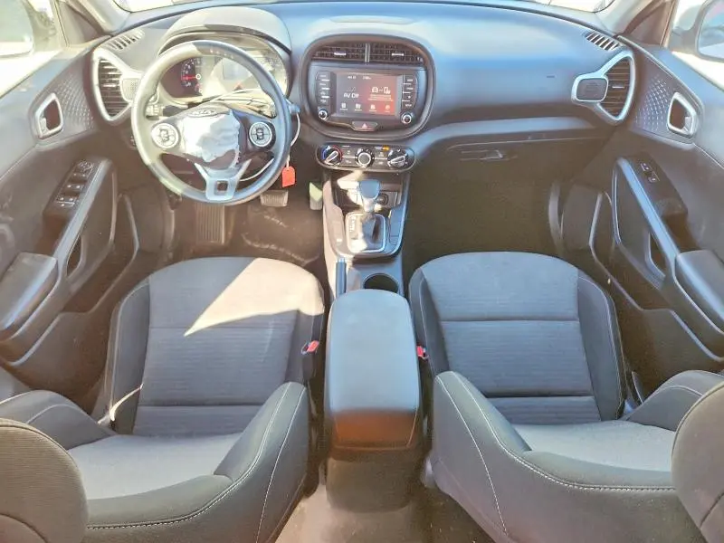 2021 KIA SOUL LX  