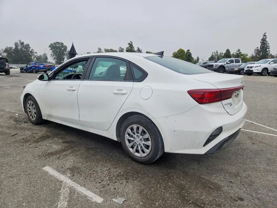 2024 KIA FORTE LX  