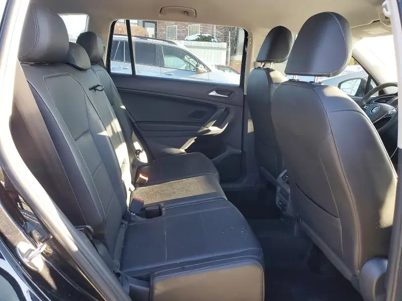 2020 VOLKSWAGEN TIGUAN SE  