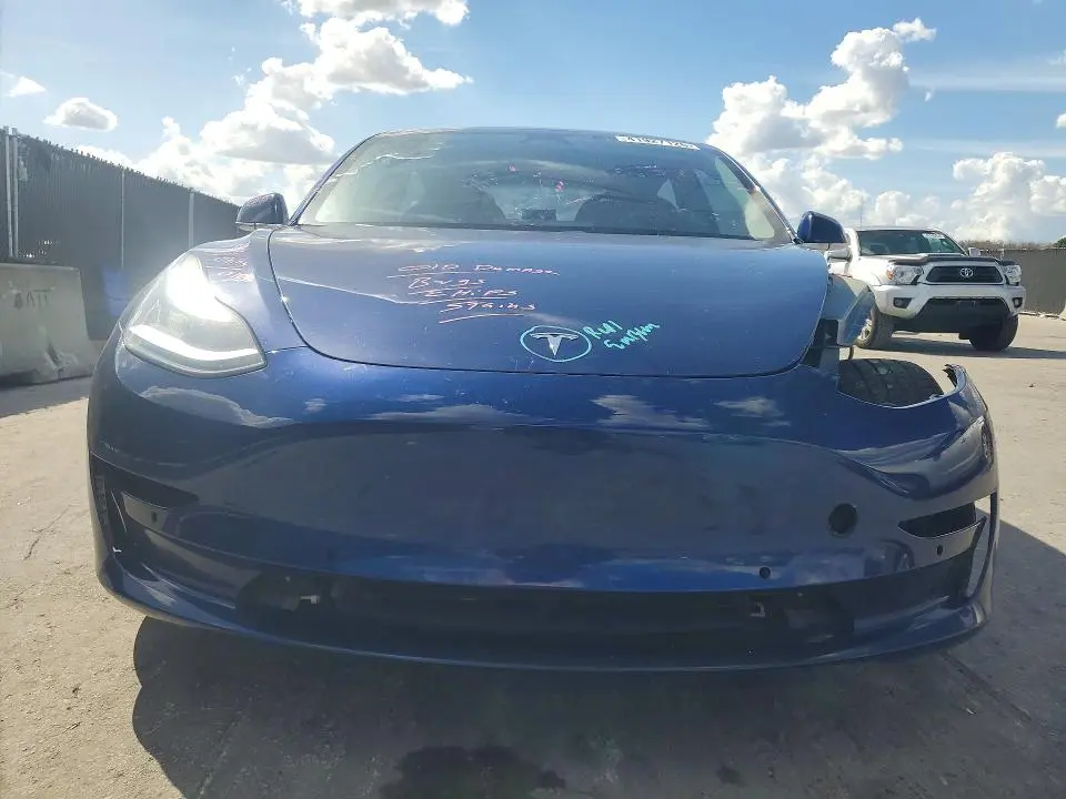 2018 TESLA MODEL 3   