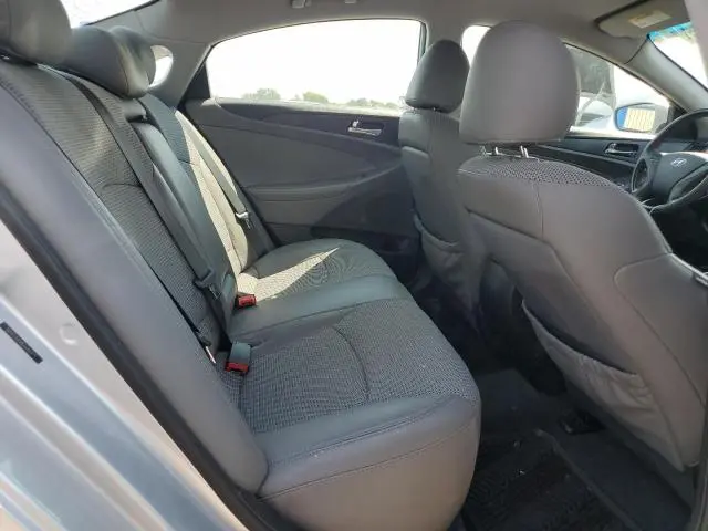 2012 HYUNDAI SONATA SE  