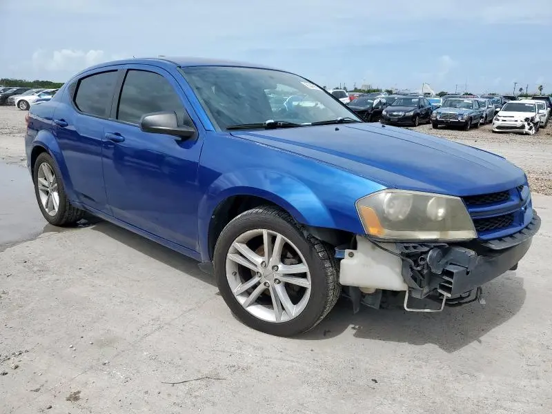 2014 DODGE AVENGER SE  