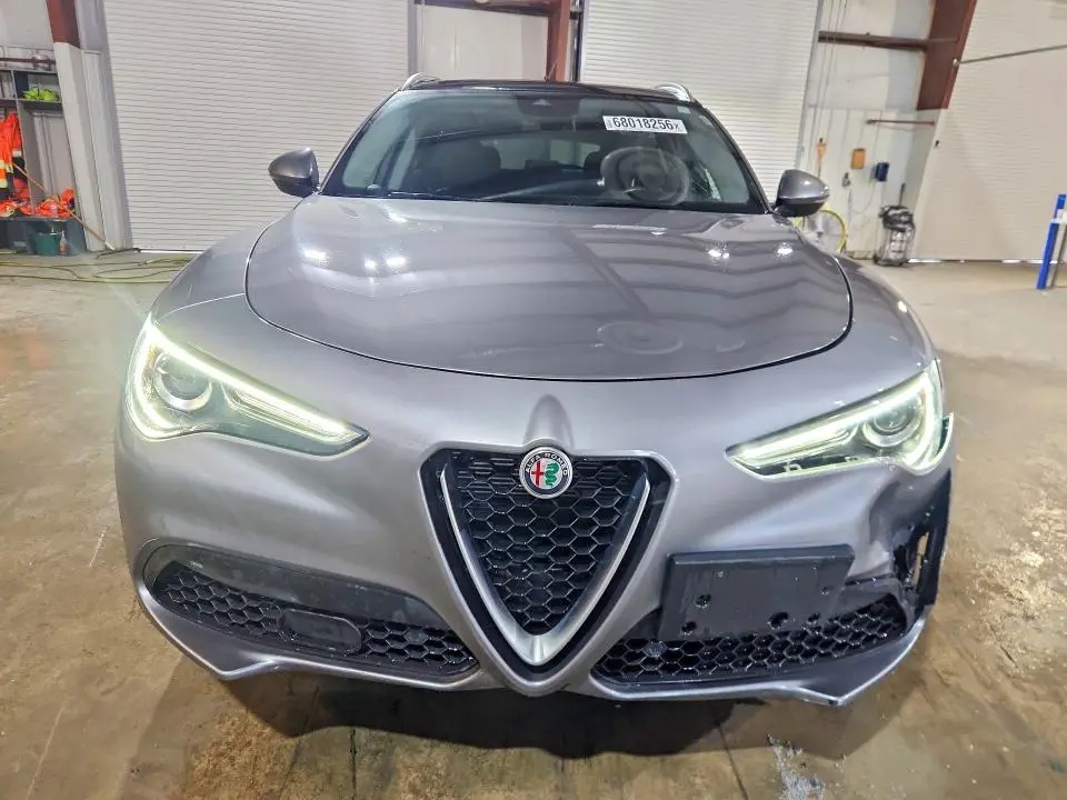 2021 ALFA ROMEO STELVIO SPORT  
