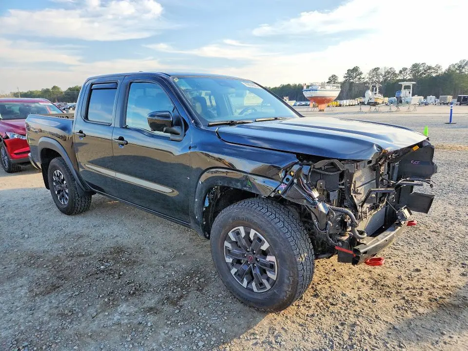 2023 NISSAN FRONTIER S  
