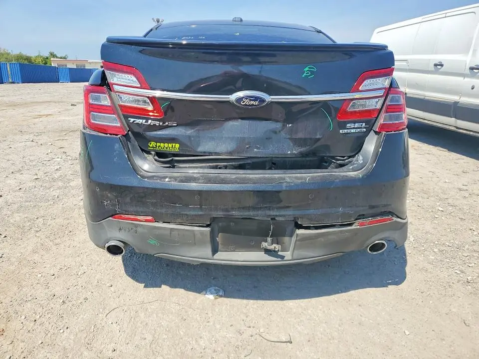 2015 FORD TAURUS SEL  