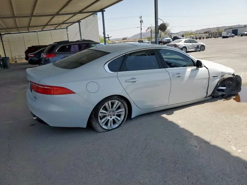 2016 JAGUAR XF PREMIUM  