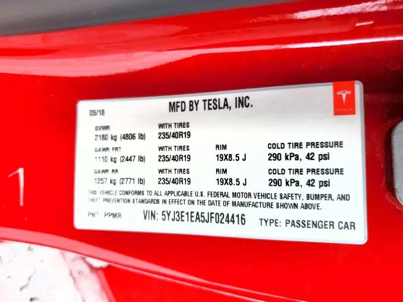 2018 TESLA MODEL 3   