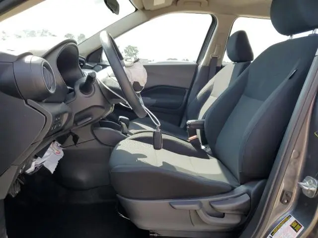 2023 NISSAN KICKS S  