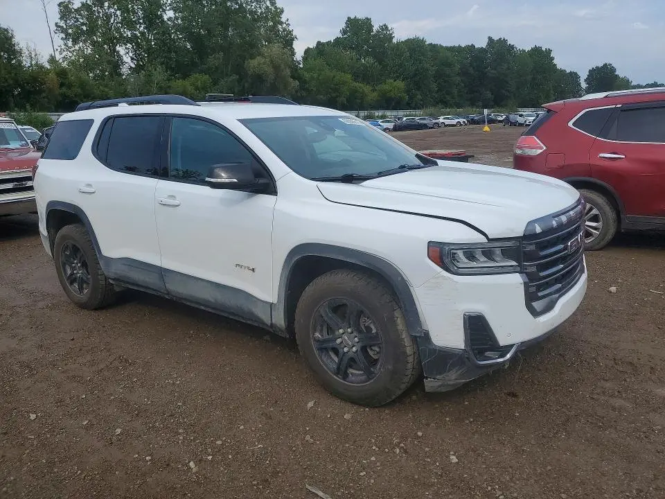 2021 GMC ACADIA AT4  