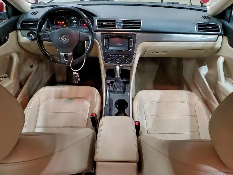 2015 VOLKSWAGEN PASSAT S  