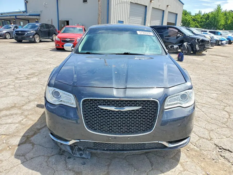 2017 CHRYSLER 300C   