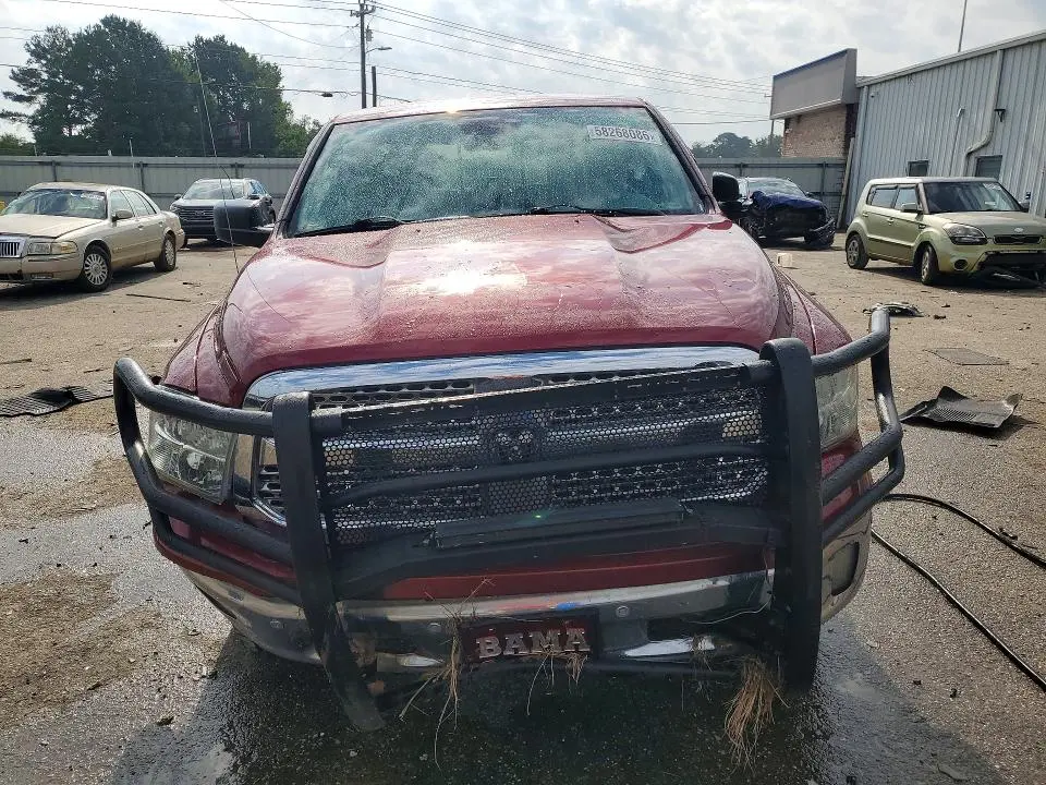 2015 RAM 1500 SLT  