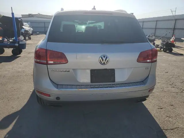 2012 VOLKSWAGEN TOUAREG V6  