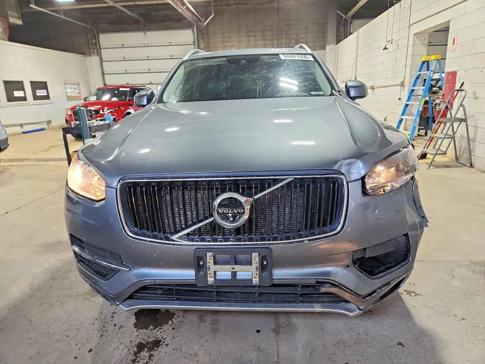2016 VOLVO XC90 T6  