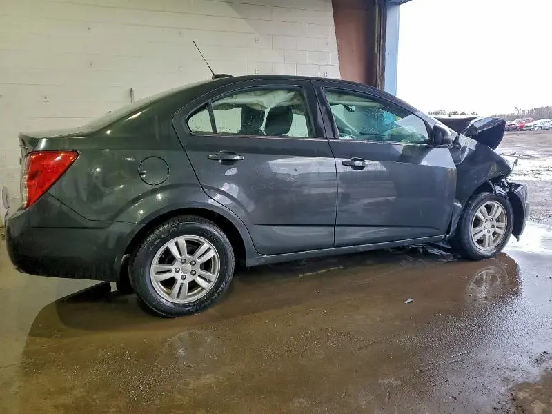 2015 CHEVROLET SONIC LT  