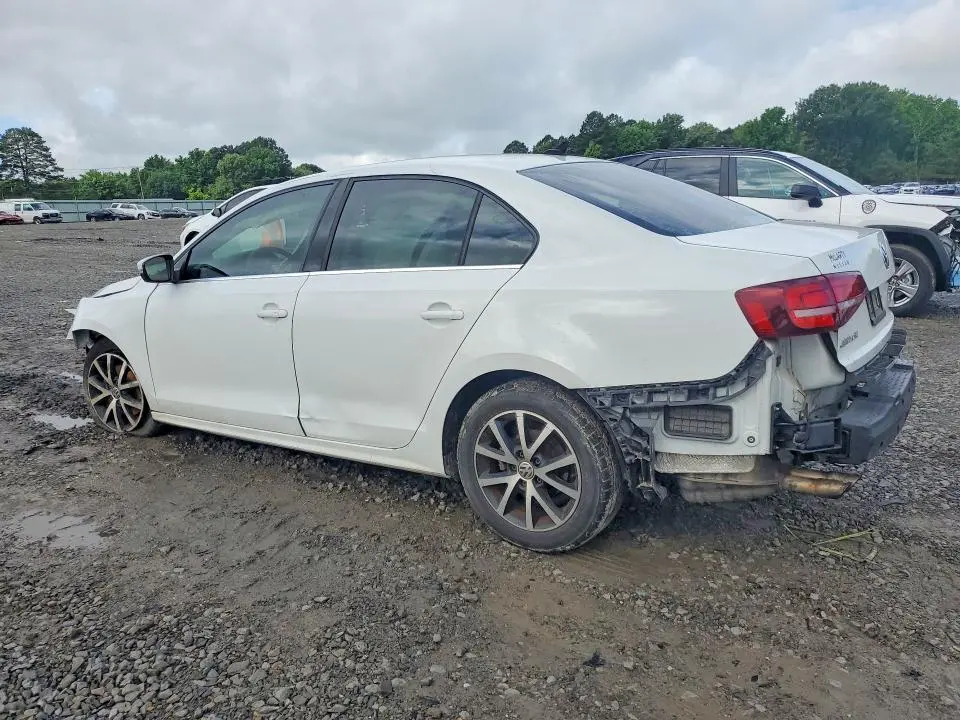 2017 VOLKSWAGEN JETTA SE  