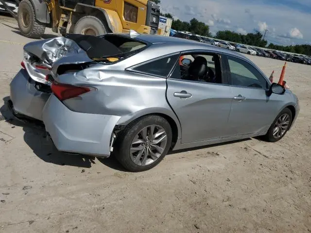 2019 TOYOTA AVALON XLE  