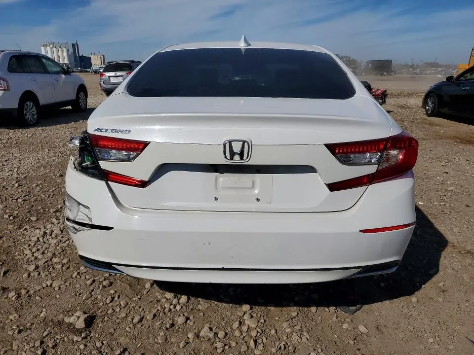 2018 HONDA ACCORD LX  