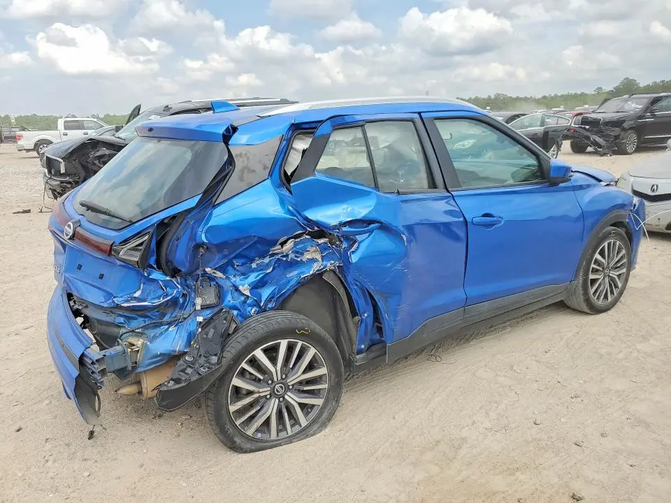 2021 NISSAN KICKS SV  