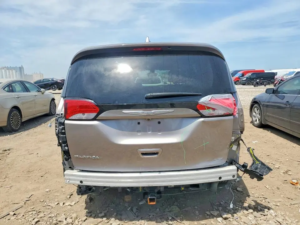 2017 CHRYSLER PACIFICA TOURING  