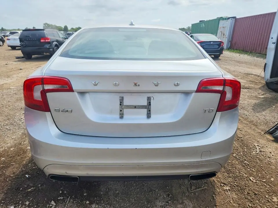 2014 VOLVO S60 T5  