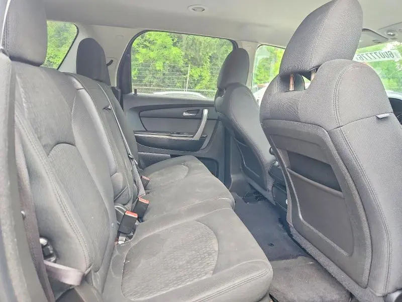 2012 GMC ACADIA SLE  