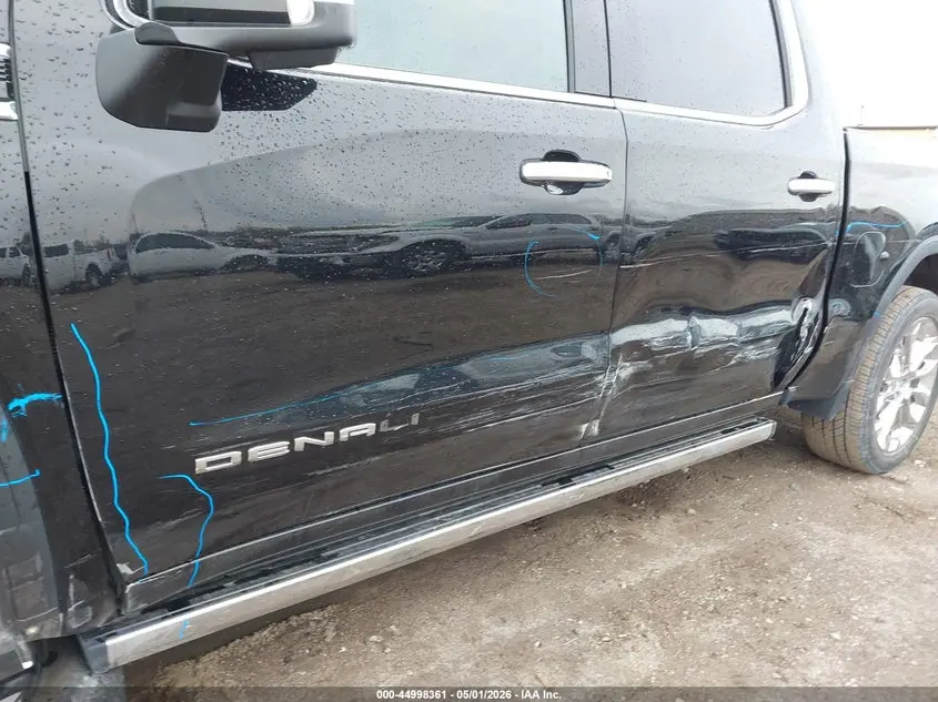 2023 GMC SIERRA 1500 4WD  SHORT BOX DENALI