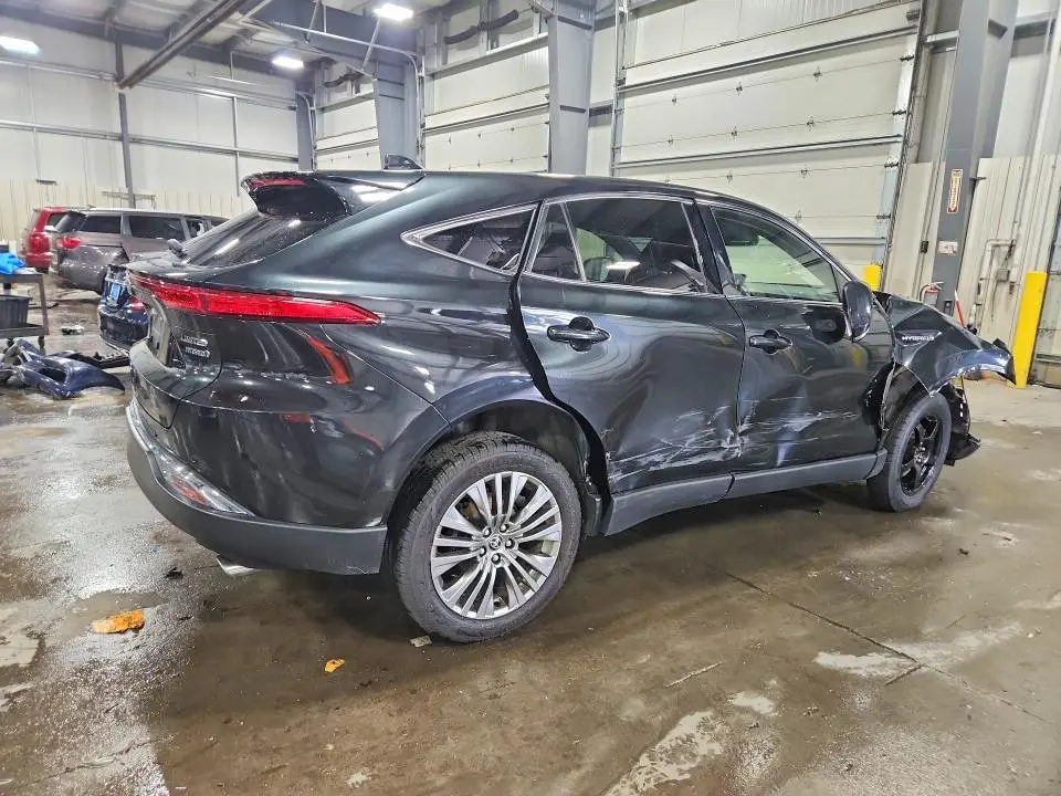 2021 TOYOTA VENZA LIMITED  